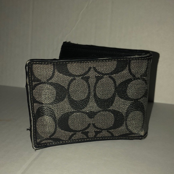 Faded Coach Wallet - Picture 3 of 3